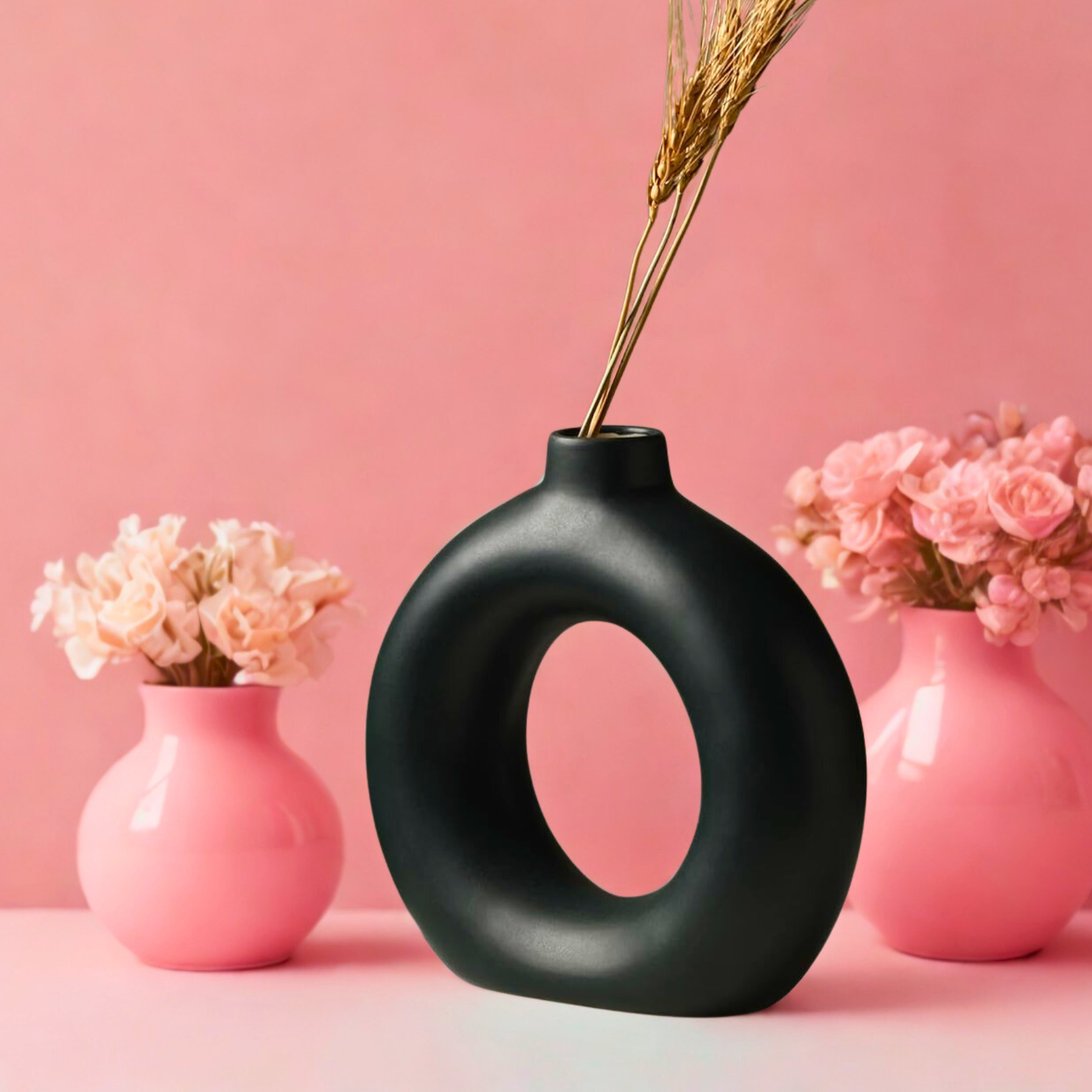 Nordic Style Black Ceramic Donut Vase