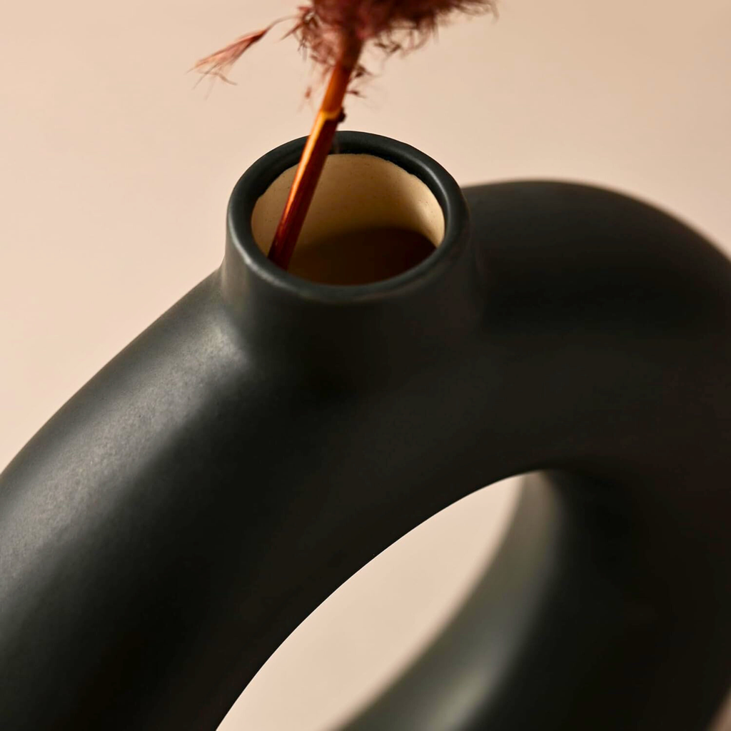 Nordic Style Black Ceramic Donut Vase